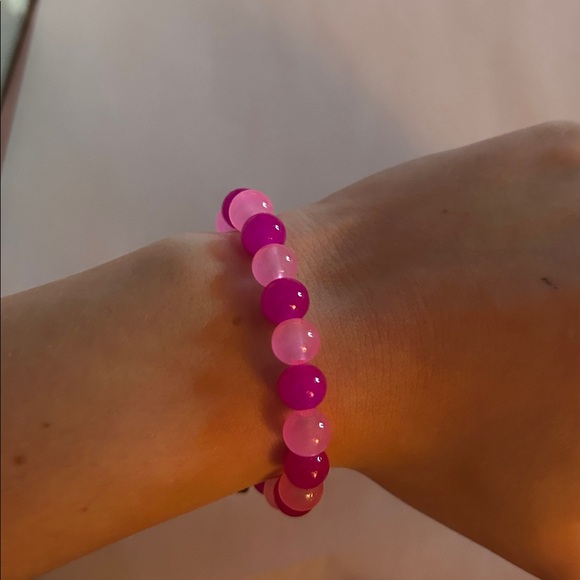 Size extra small handmade glass bead bracelet - Picture 3 of 3